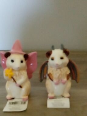 Cracker Barrel Halloween Opossum S & P set